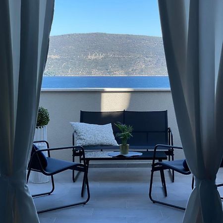 Villa Nika & Eva Cres Bagian luar foto