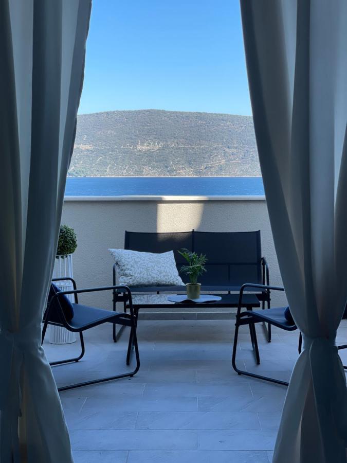 Villa Nika & Eva Cres Bagian luar foto