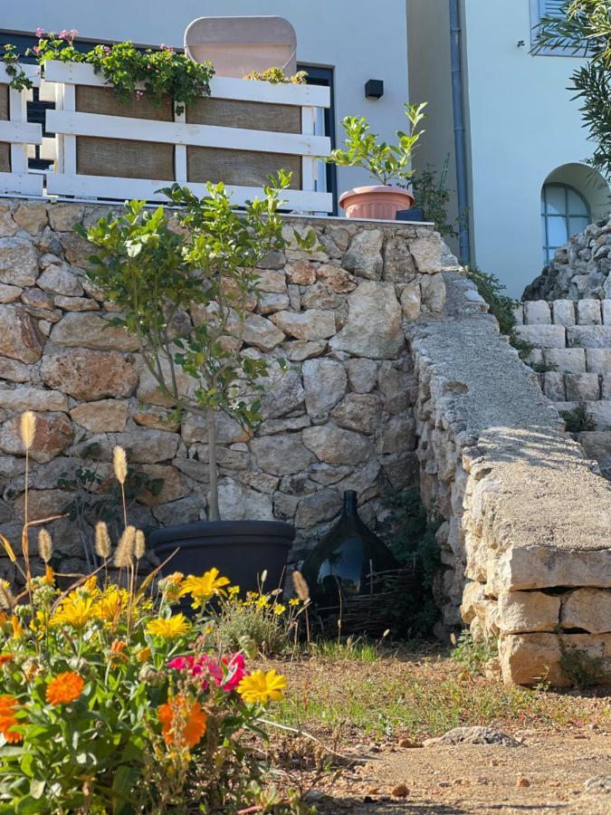 Villa Nika & Eva Cres Bagian luar foto