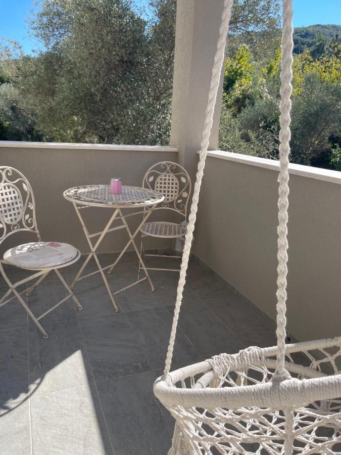 Villa Nika & Eva Cres Bagian luar foto