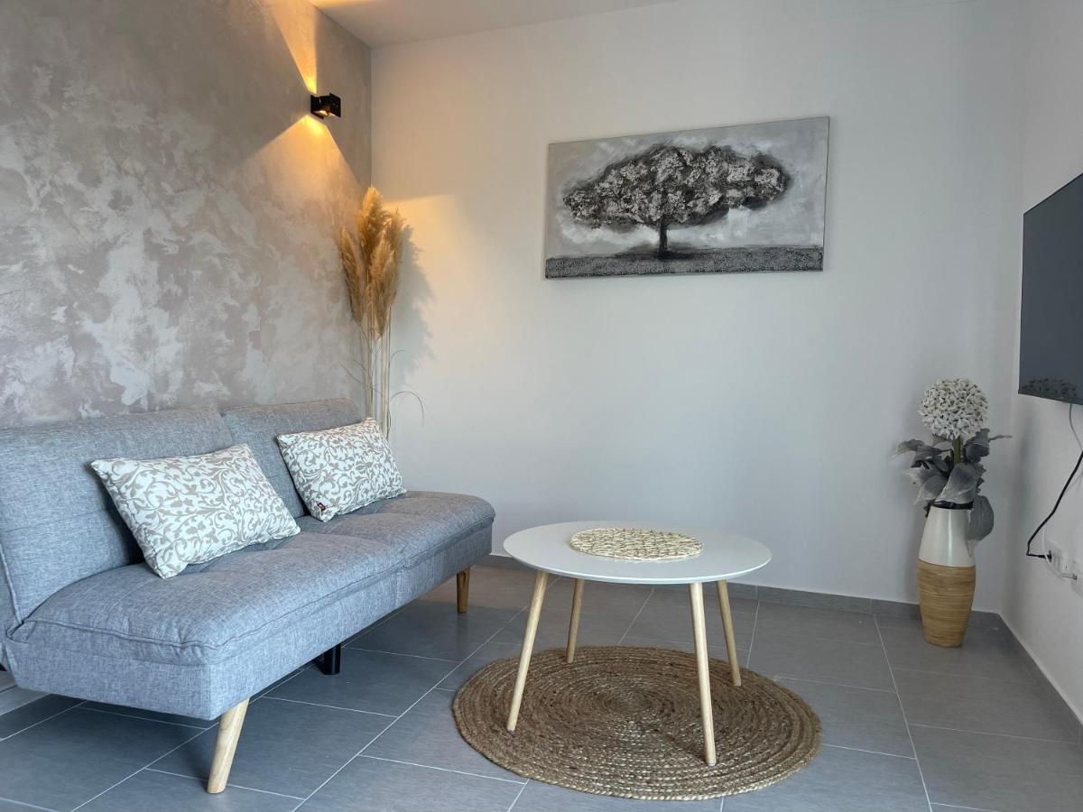 Villa Nika & Eva Cres Bagian luar foto